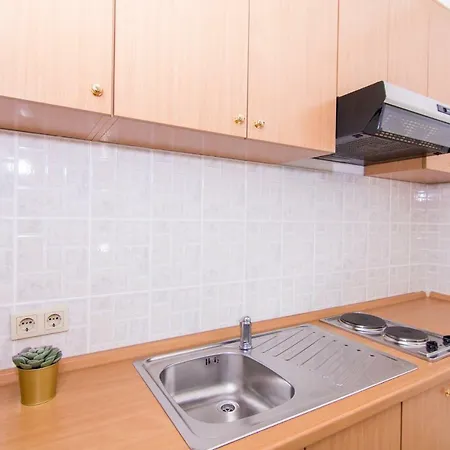 Juric Τρογκίρ