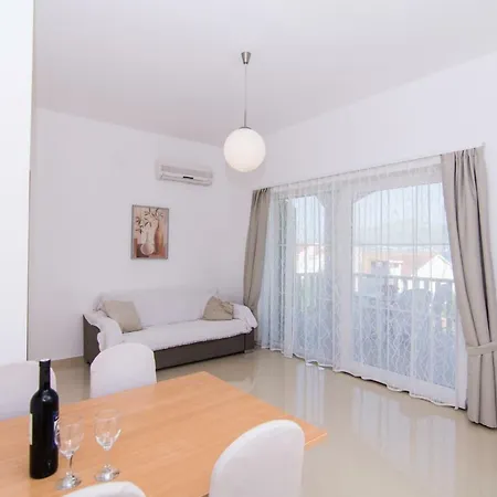 Juric Lägenhet Trogir