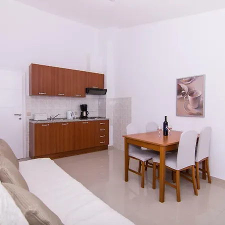Juric Lägenhet Trogir