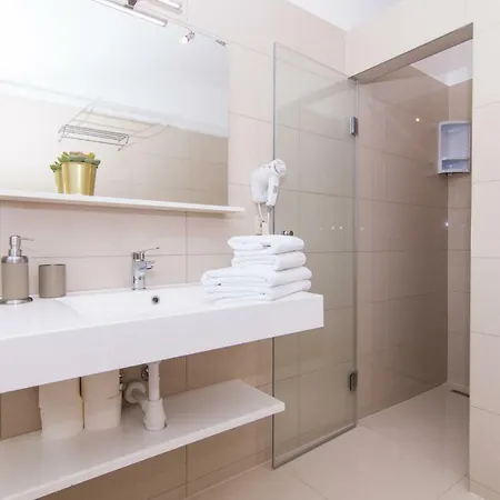 아파트 Juric 트로기르